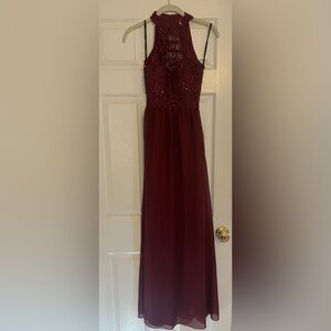 Speechless Size 1 Burgundy Halter Sequin Dress